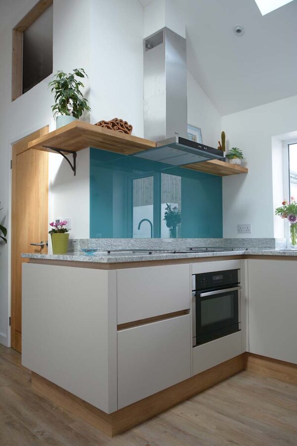 Now Kitchens – Quality Fitted Kitchen Design and 5* Customer Service in