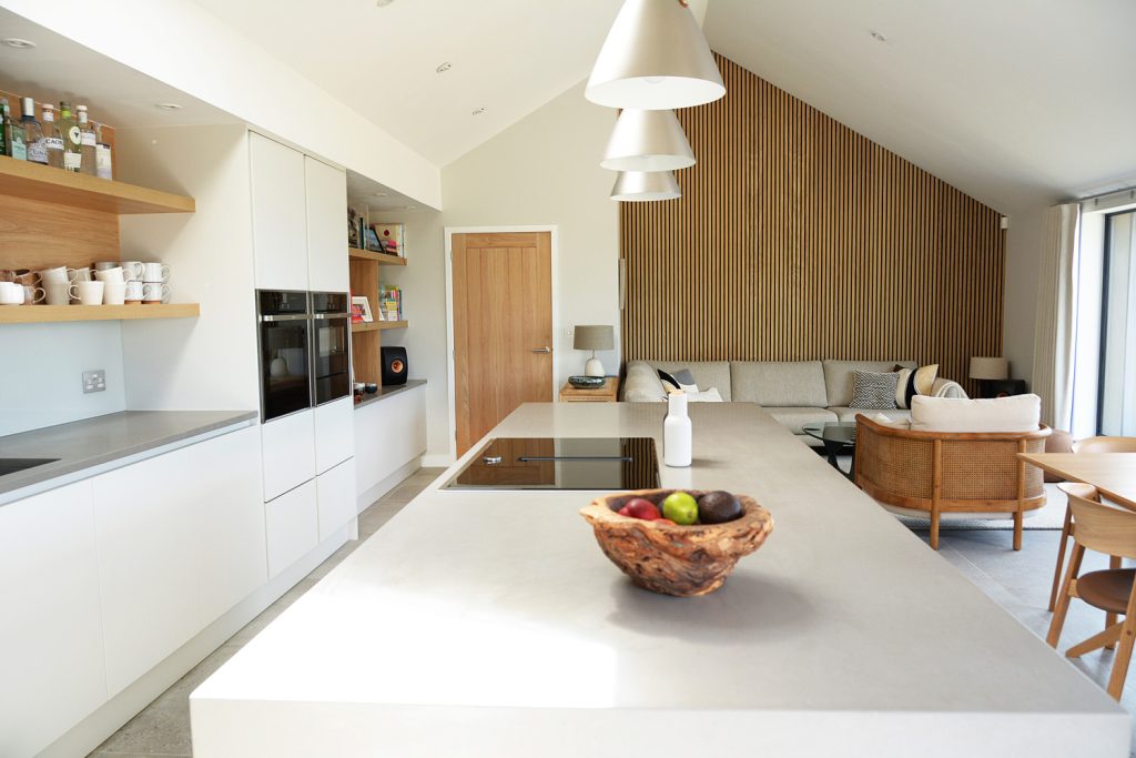 Now Kitchens nr Marazion HLine Sutton Silk Scots Grey with Portland Oak (10)