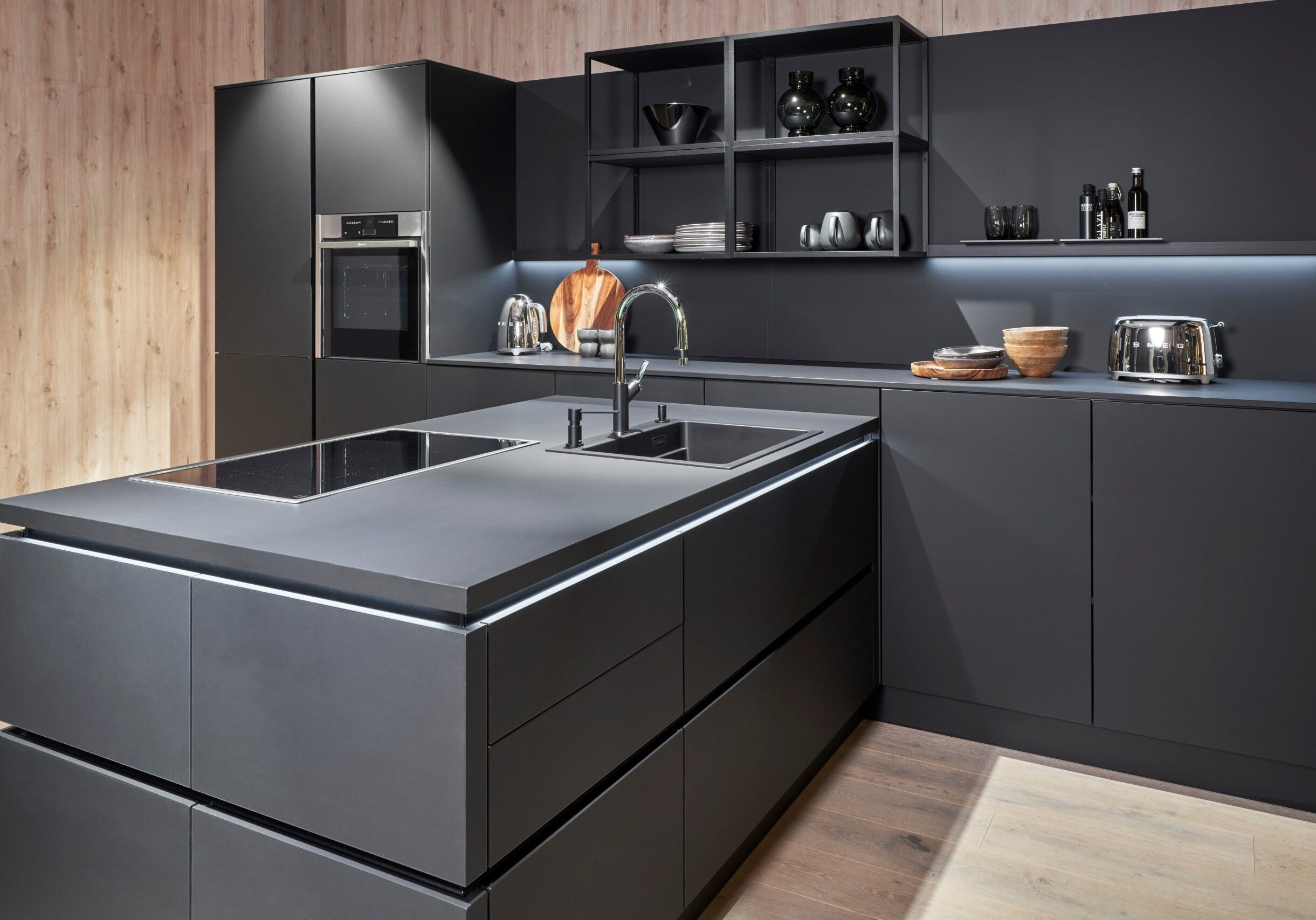 Handleless modern german kitchen